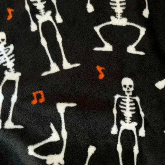 Halloween family pajamas -PJ’s set. Unisex, toddler Size: 2T, 3T & 4T. - Picture 3 of 11